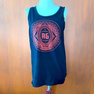 Analog black and red tank